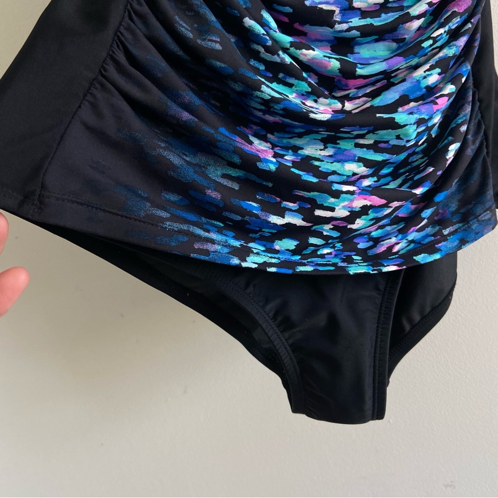 3/$25 IT FIGURES! One Piece Swimdress Black Blue Abstract 18 Tummy Thinner‎ - Picture 4 of 10